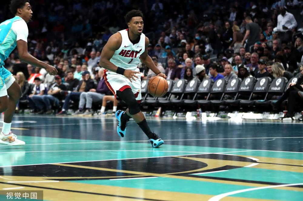 竞争激烈的 竞争激烈的