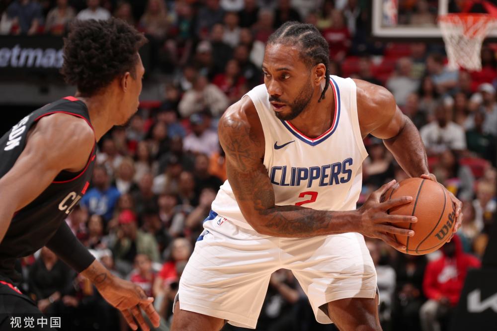 但他的年薪 但他的年薪